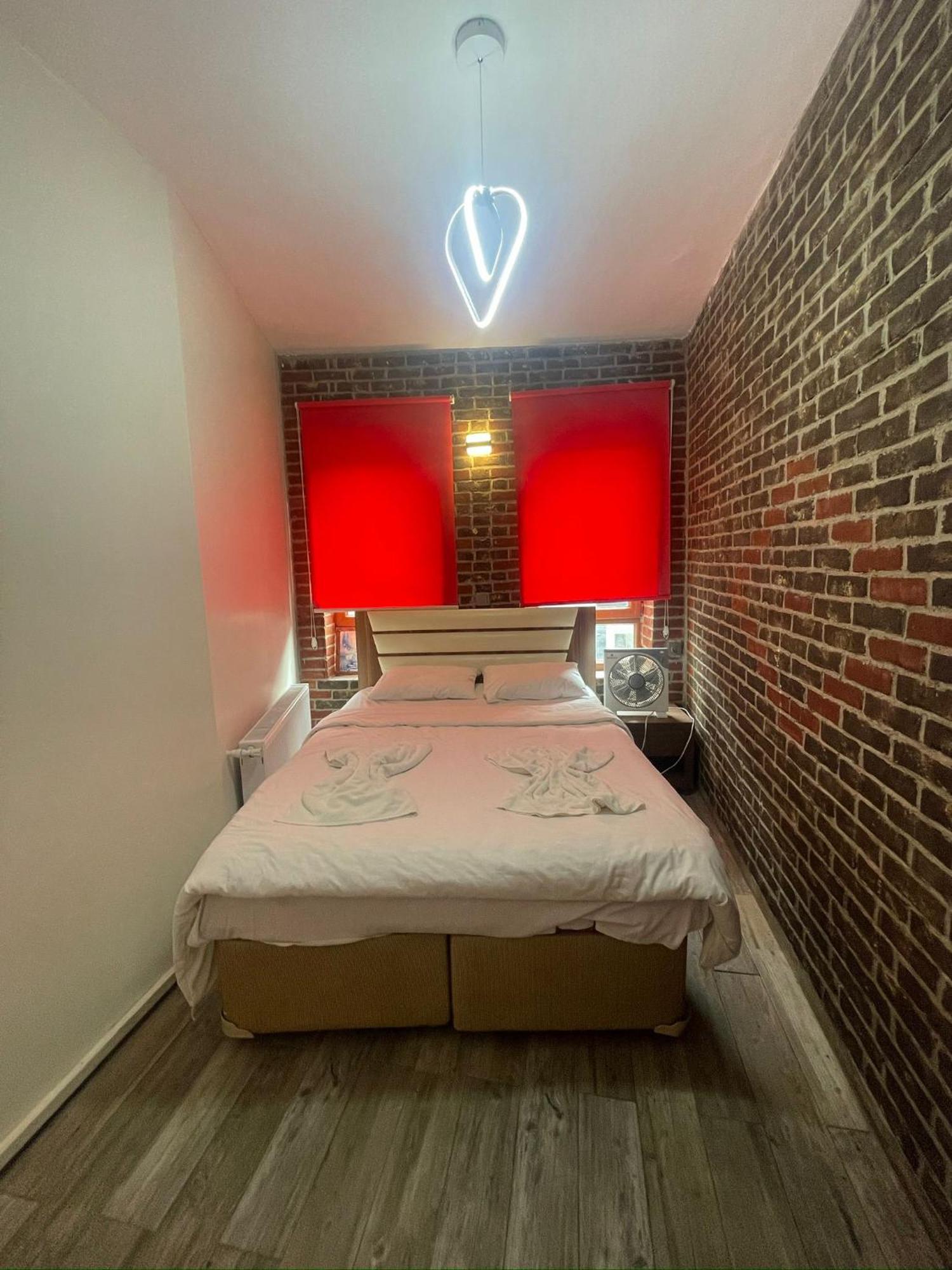Grand Bella Vista Hostel Istanbul Exterior photo
